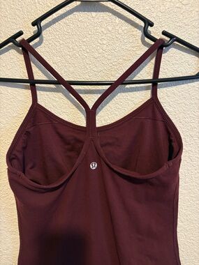 Lululemon Power Y Tank maroon size 6 Burgundy